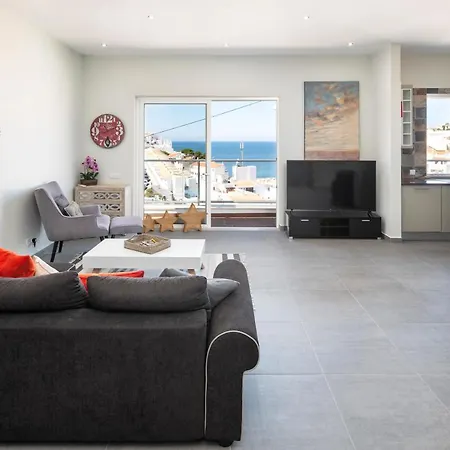 Claire's Beach House קארבואירו